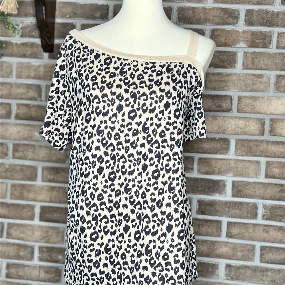 BMJL Size Large Leopard asymmetrical one sleeve top.